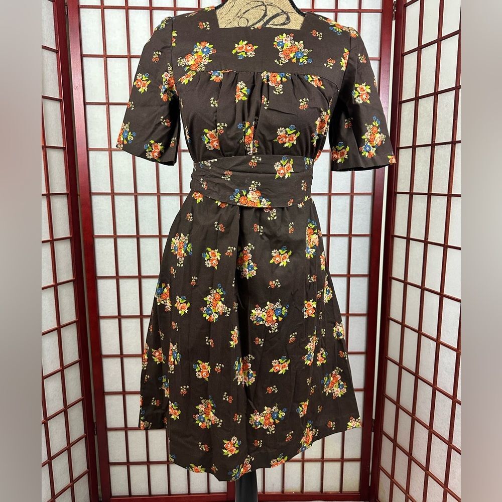 Handmade Vintage Square Neck Brown Floral Babydoll Tie Waist Knee Length Dress